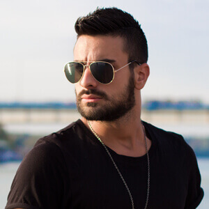 Alex V