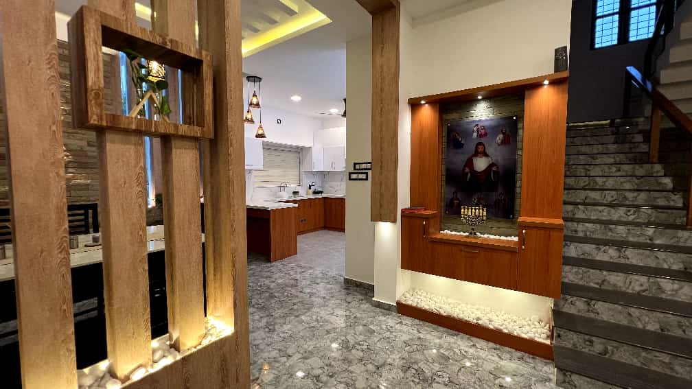 REAL TECH construction & interiors