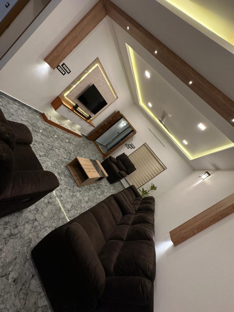 REAL TECH construction & interiors