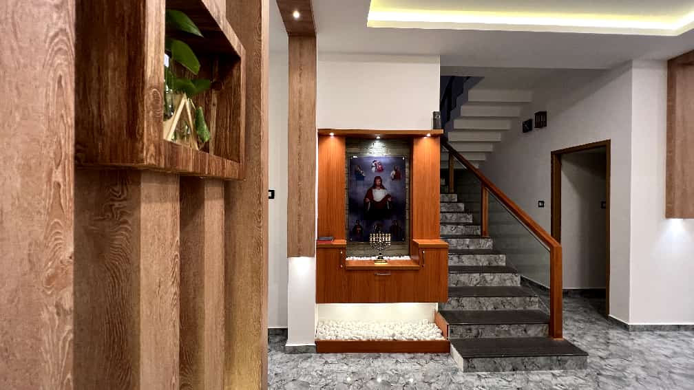 REAL TECH construction & interiors