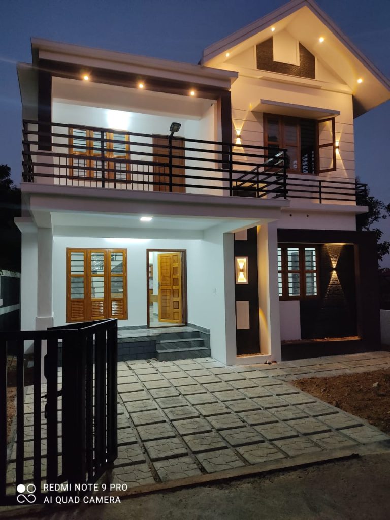 REAL TECH construction & interiors